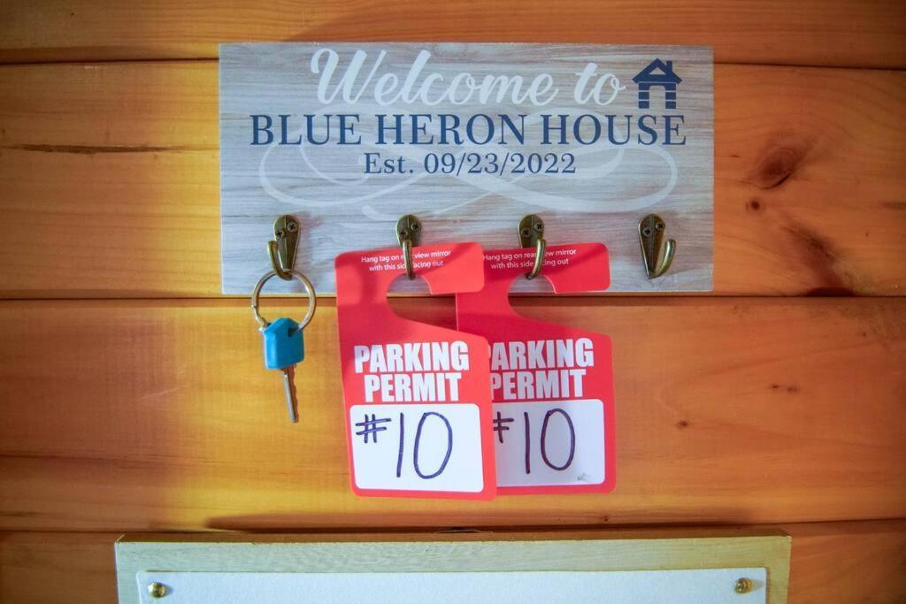 Charming Lakeview Cabin Near Geneva-On-The-Lake! Ashtabula Eksteriør billede