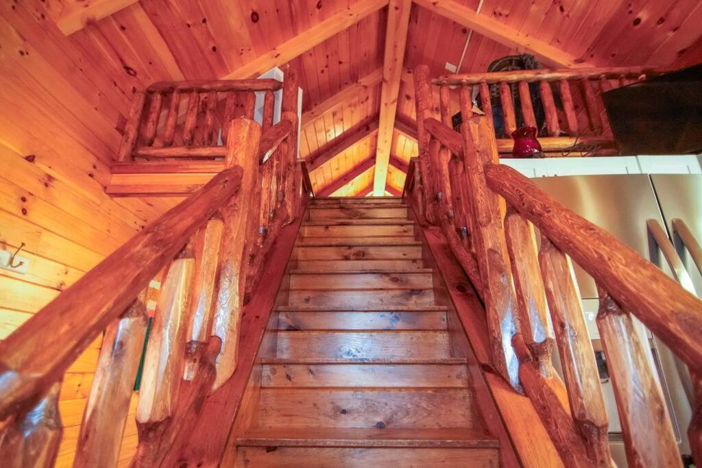 Charming Lakeview Cabin Near Geneva-On-The-Lake! Ashtabula Eksteriør billede