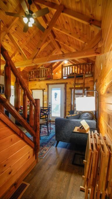 Charming Lakeview Cabin Near Geneva-On-The-Lake! Ashtabula Eksteriør billede