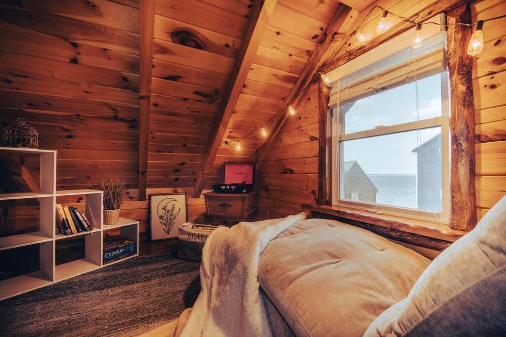 Charming Lakeview Cabin Near Geneva-On-The-Lake! Ashtabula Eksteriør billede