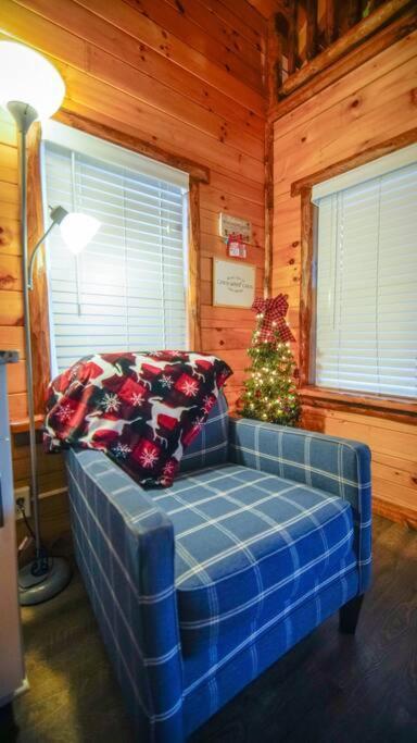 Charming Lakeview Cabin Near Geneva-On-The-Lake! Ashtabula Eksteriør billede