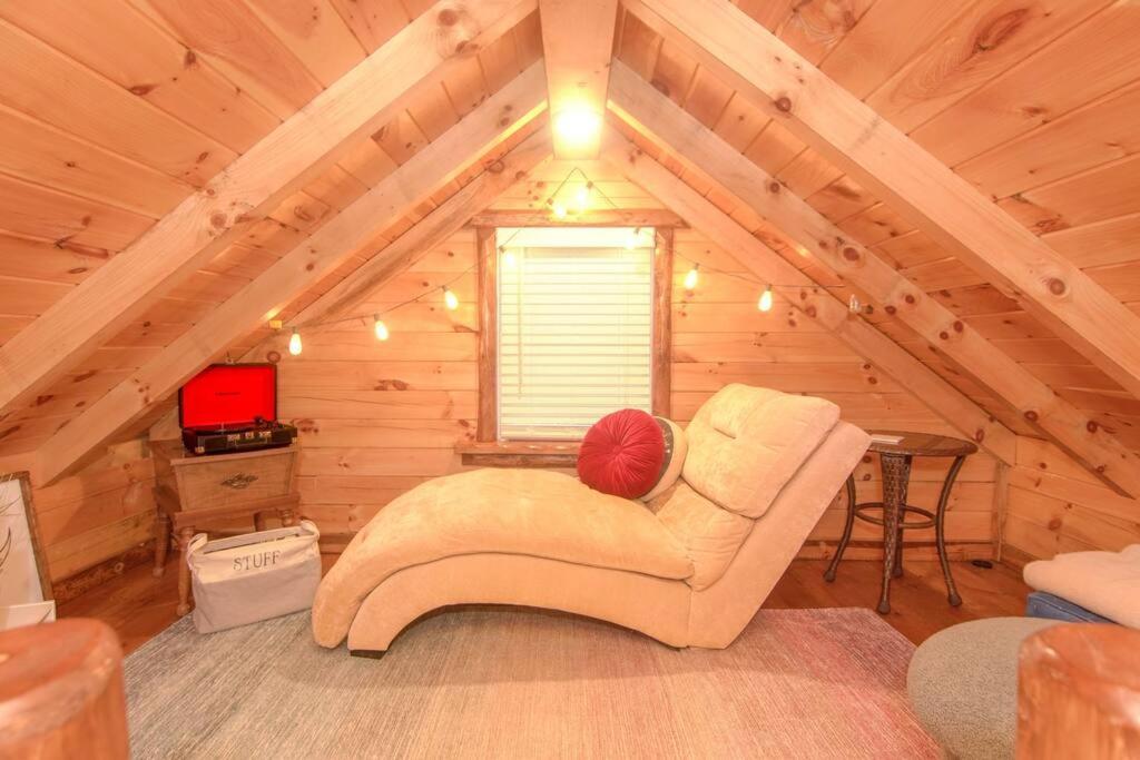 Charming Lakeview Cabin Near Geneva-On-The-Lake! Ashtabula Eksteriør billede